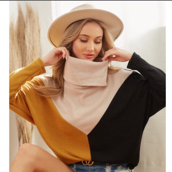 Color Block Dolman Sweater - Picture 4 of 8